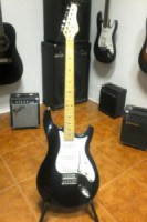Guitarra Behringer